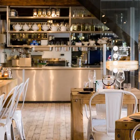 Tiny Floating House Ibiza *