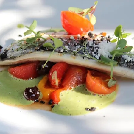 Tiny Floating House Ibiza بيت للعطل *