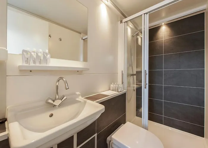 Tiny Floating House Ibiza Маастрихт