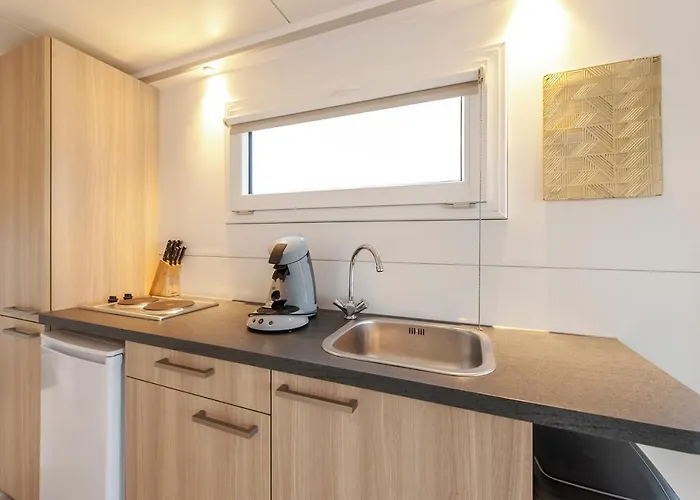 Tiny Floating House Ibiza Maastricht